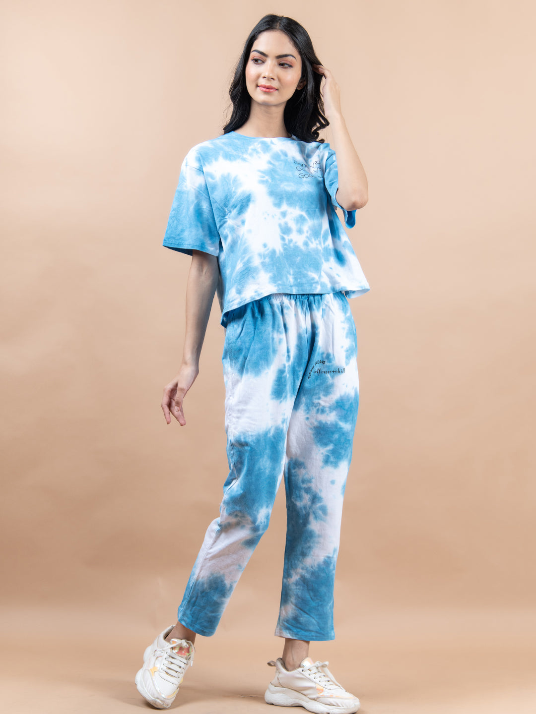 Blue Color Good Vibes Printed Tie-Dye Cotton T-Shirt and Jogger Set For Women